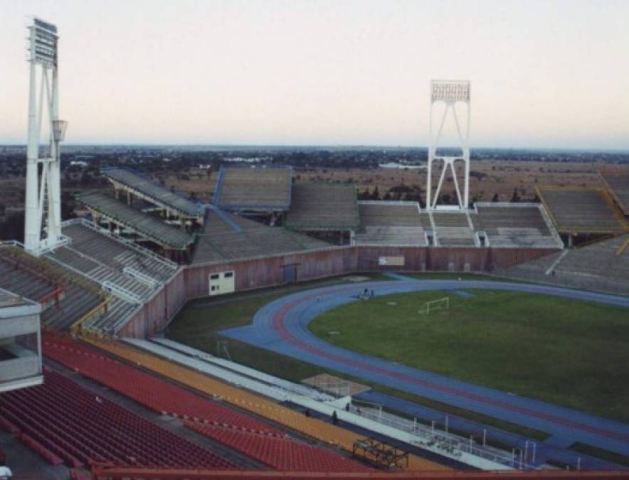 FOTOS: Los estadios más raros del mundo