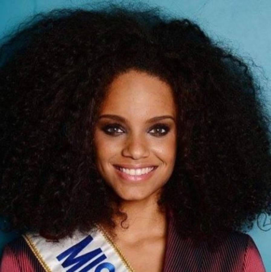 Alicia Aylies con su pelo al natura. Foto Instagram @aliciaayliesoff