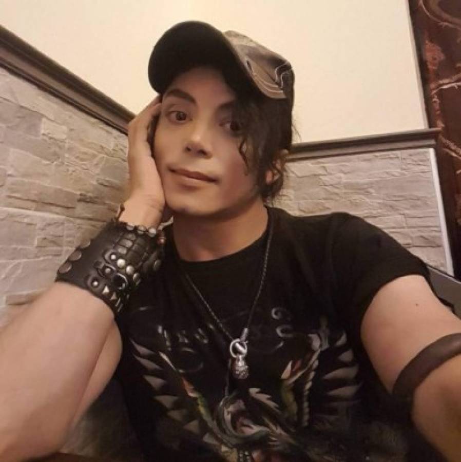 Hombre idéntico a Michael Jackson enloquece las redes