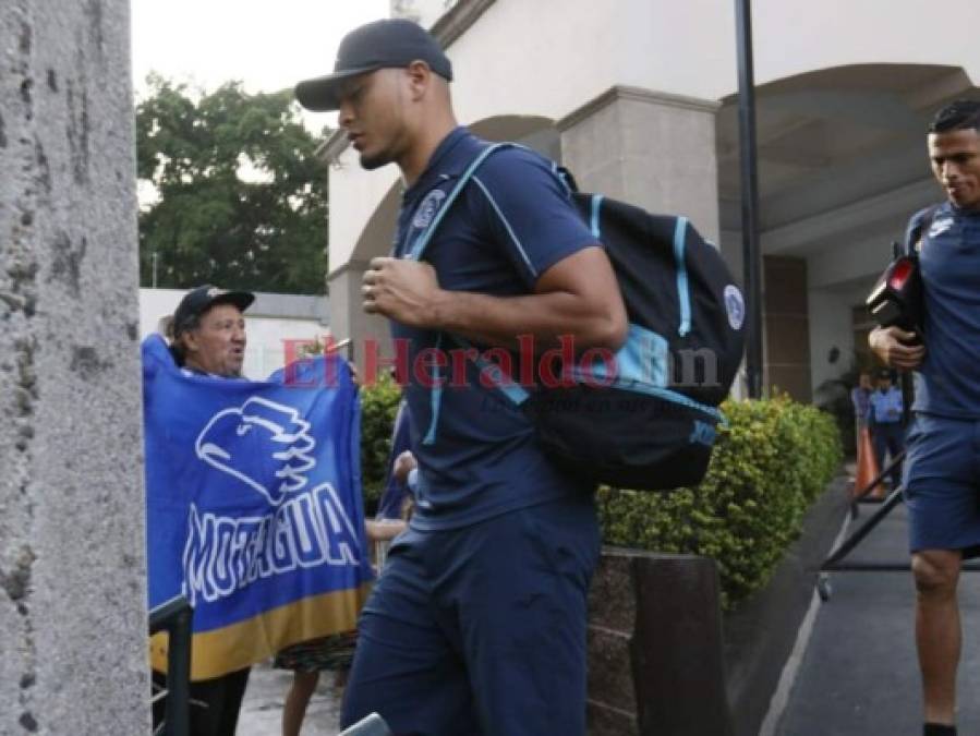 FOTOS: Afición sorprendió al plantel de Motagua en hotel de San Pedro Sula