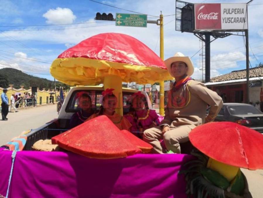 Belleza, arte y colorido en el Festival del choro y el vino lenca en Honduras