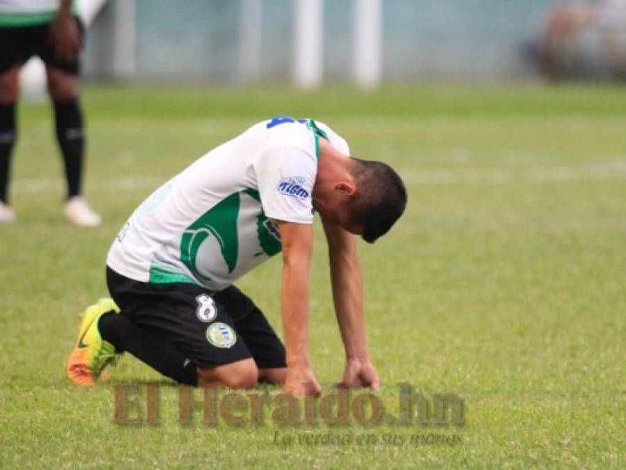 FOTOS: La tristeza en los jugadores del Juticalpa por tener un pie en el descenso