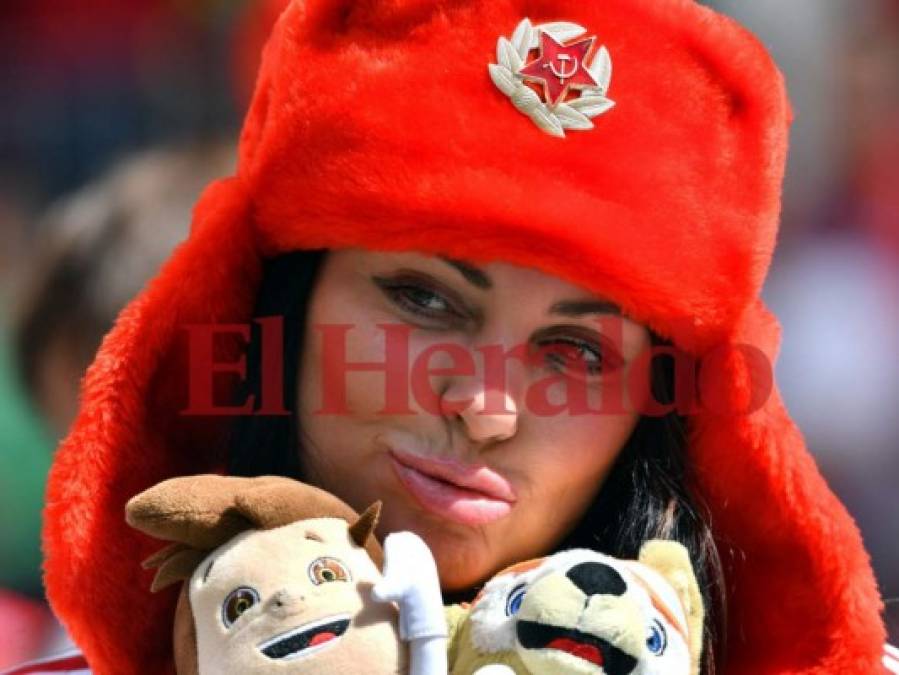 Los looks más extraños de los aficionados de Portugal y Marruecos en el estadio Luzhniki