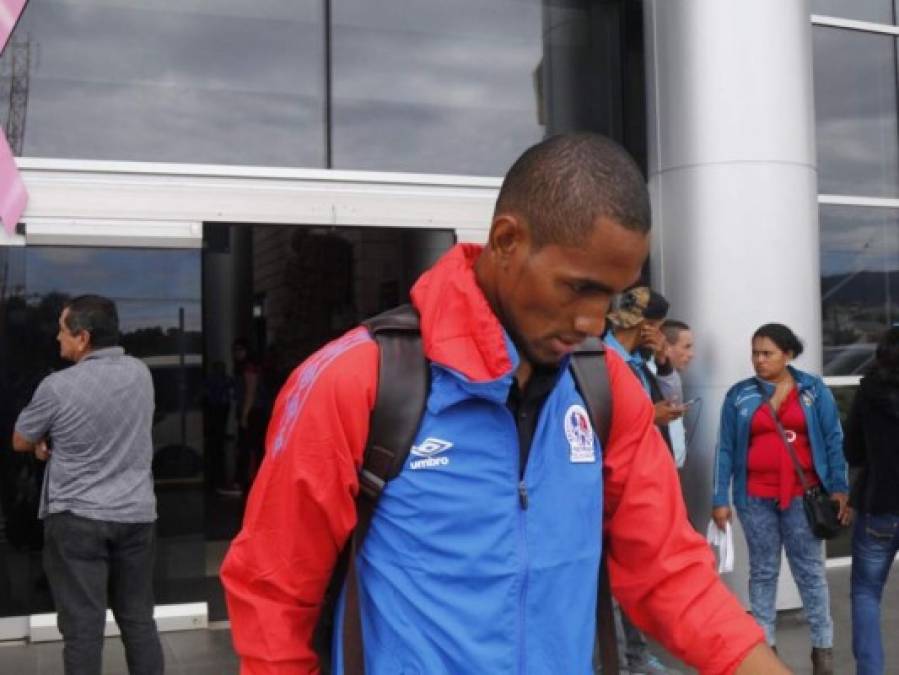 FOTOS: Un triste Olimpia llega a Tegucigalpa tras caer ante Saprissa