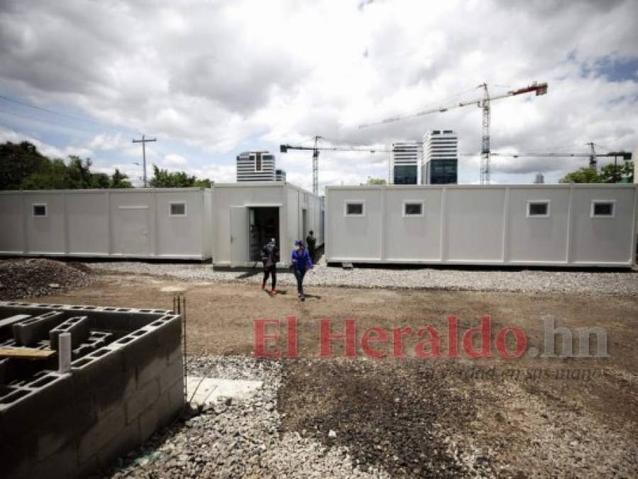 Hospital móvil de Tegucigalpa por dentro: así avanza ubicación de accesorios (FOTOS)