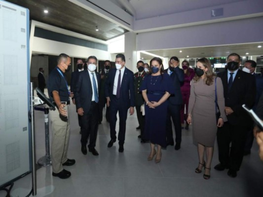 Así fue la histórica inauguración del aeropuerto internacional de Palmerola (Fotos)