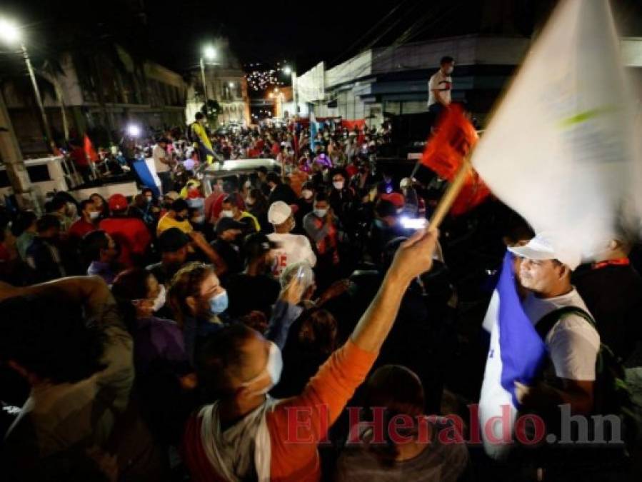 Militantes de Libre se suman a vigilia convocada por presidenta Xiomara Castro en apoyo a Luis Redondo (Fotos)