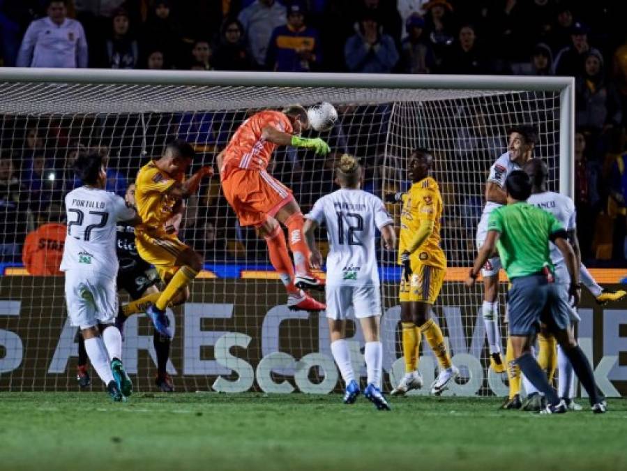 FOTOS: La eufórica celebración de Nahuel Guzmán tras salvar a Tigres