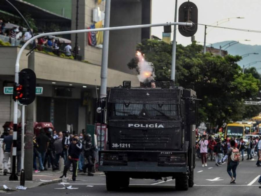 Más protestas por abusos policiales en Colombia; gobierno pide perdón (FOTOS)  