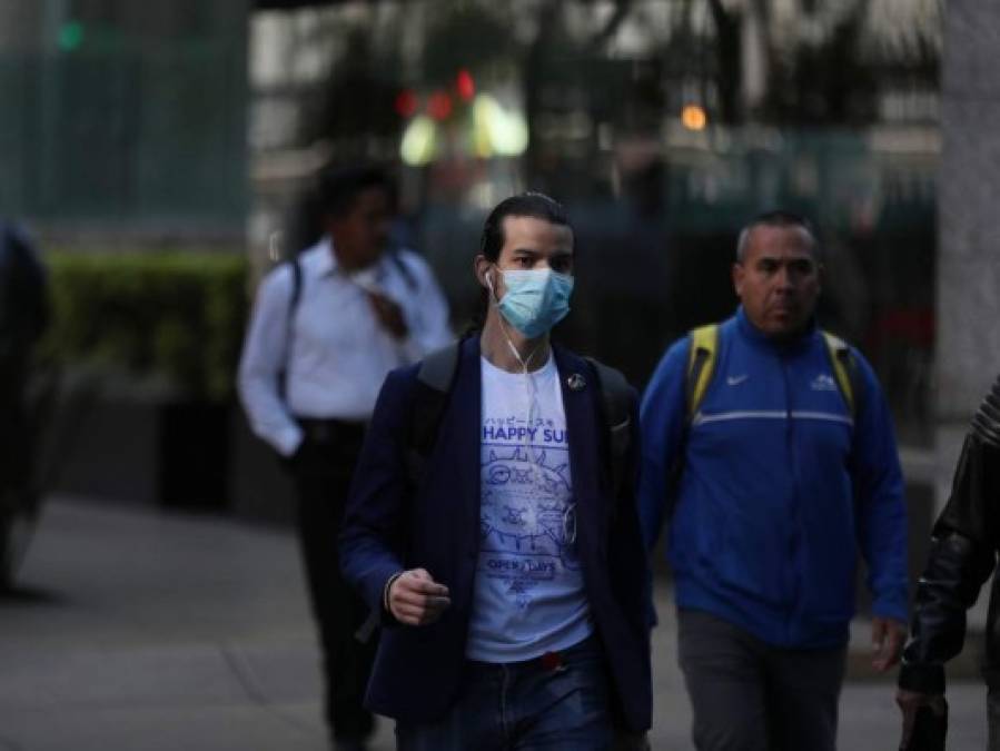 FOTOS: Coronavirus en México provoca escasez de mascarillas y zozobra