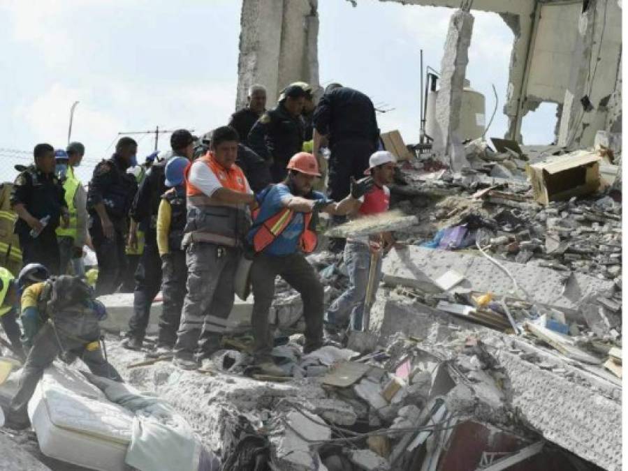 Las imágenes más impactantes del terremoto de 7.1 que golpeó a México