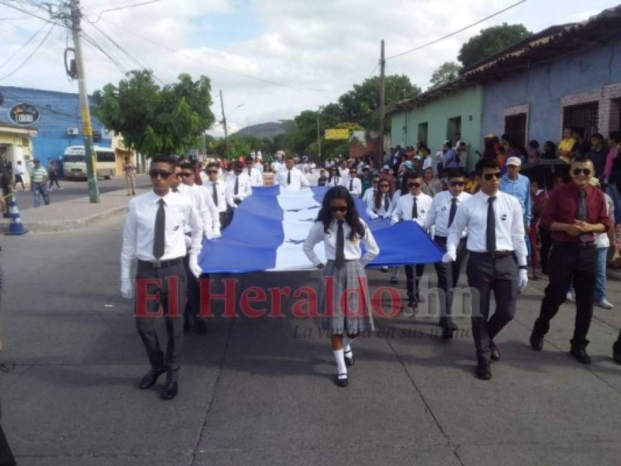 FOTOS: Color, alegría y fervor, así se viven los desfiles en Comayagua