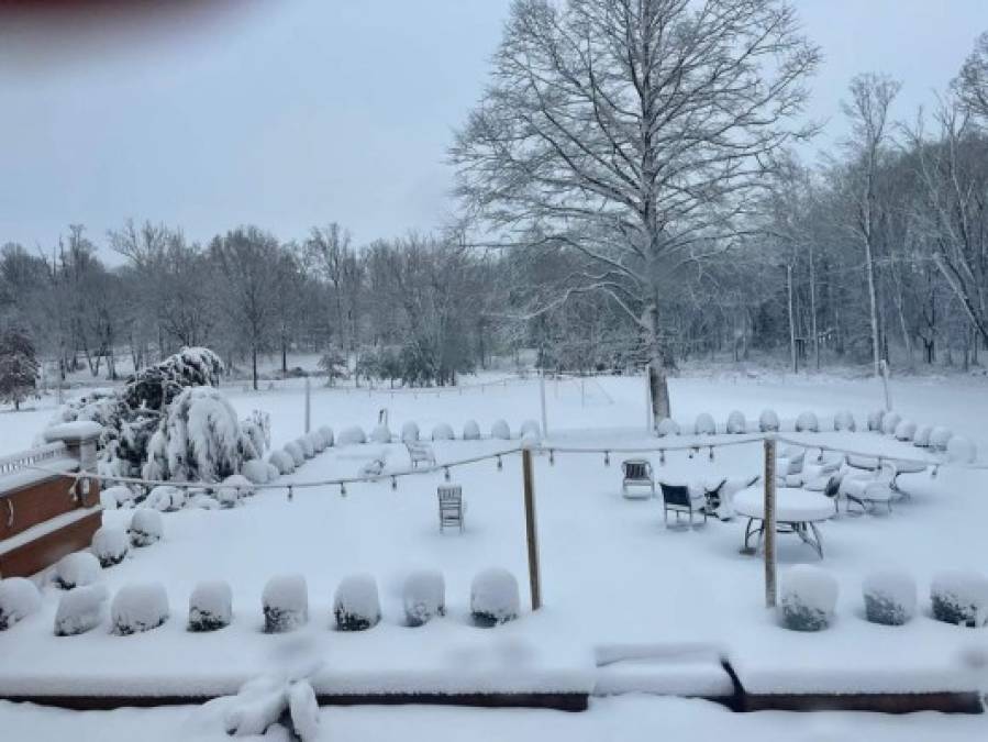 Así viven la tormenta de nieve los hondureños en Estados Unidos