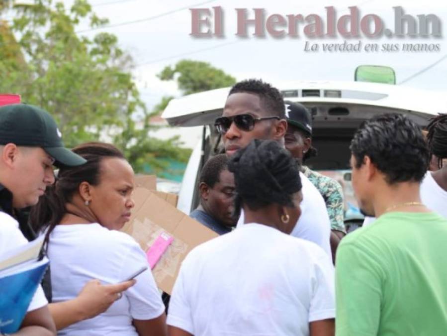 FOTOS: Las tristes imágenes que dejó el entierro del papá de Maynor Figueroa