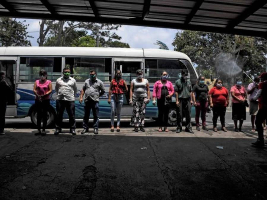 FOTOS: El Salvador combate el coronavirus, mientras se reduce la violencia  