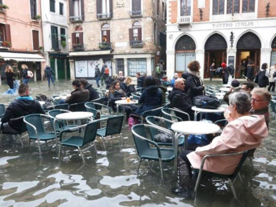 FOTOS: Así es el día a día en Venecia luego de históricas inundaciones