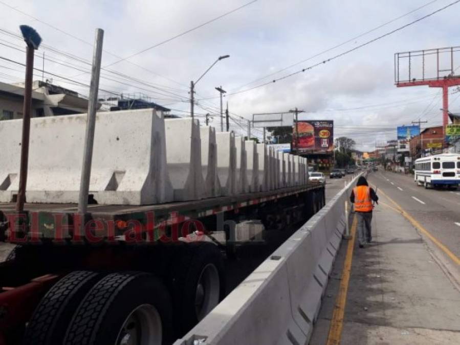 Instalan barreras de concreto a la altura del Aeropuerto Internacional Toncontín