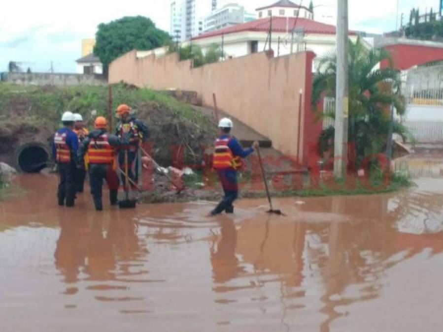 Dos días de lluvia dejan estragos en la capital de Honduras