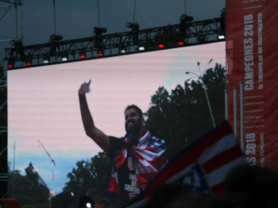 El Heraldo celebró en Neptuno con el Atlético de Madrid su título de la Europa League