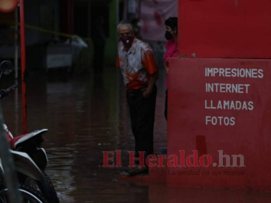 FOTOS: El caos provocado por las lluvias en la populosa Kennedy