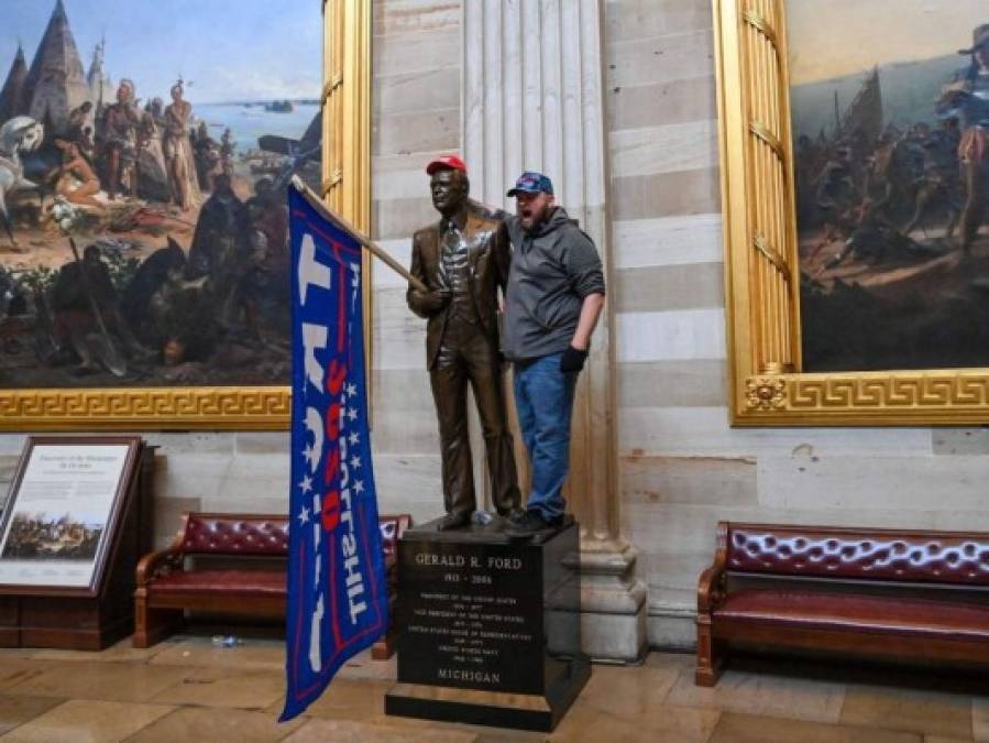 Las imágenes más impactantes de la turba pro-Trump en el Capitolio