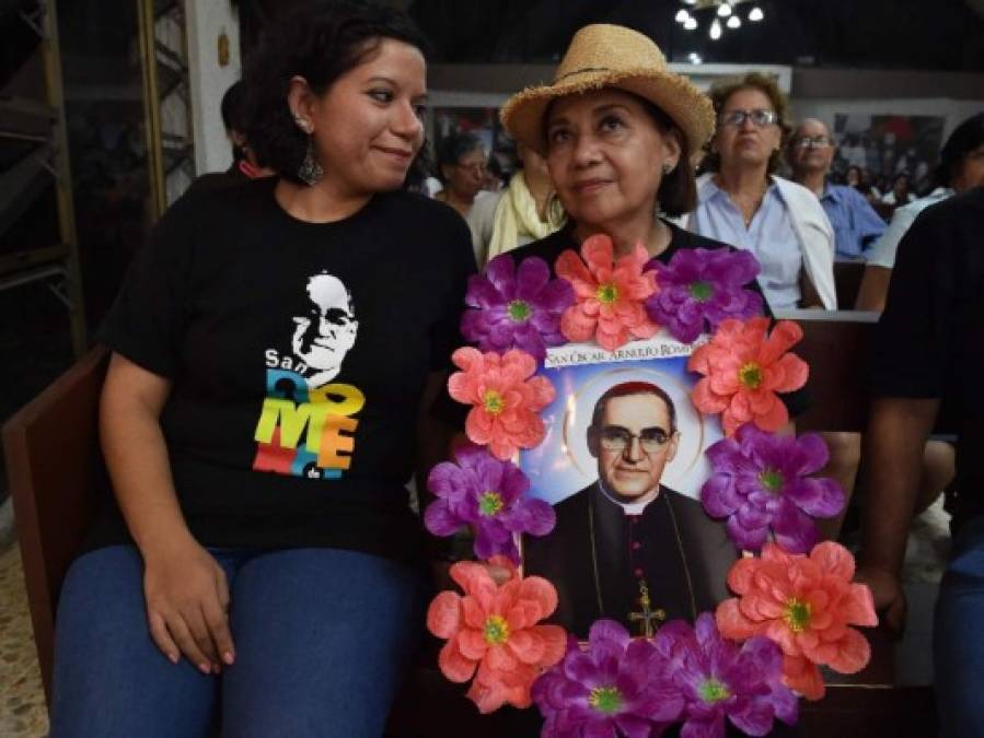 Las imágenes del ambiente en El Salvador por la canonización de monseñor Óscar Arnulfo Romero