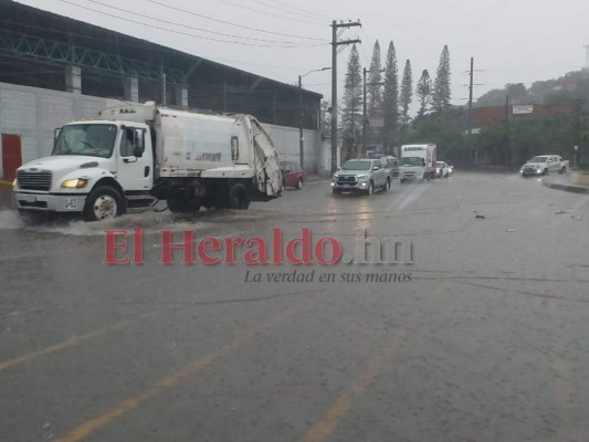 Fotos: Lluvias bañan por segundo día consecutivo la capital de Honduras