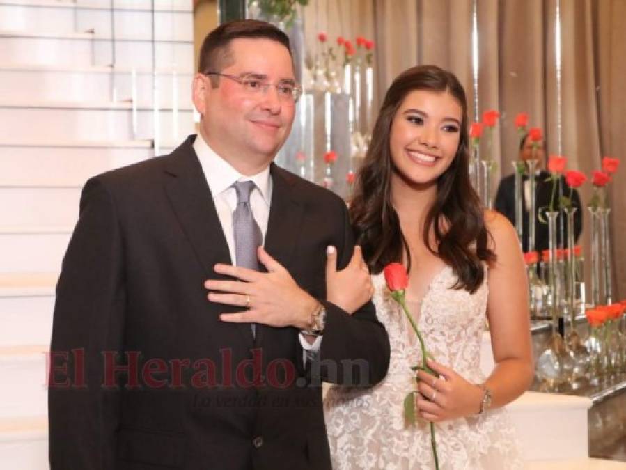 FOTOS: Elegancia y estilo en la Prom 2019 de la Americana