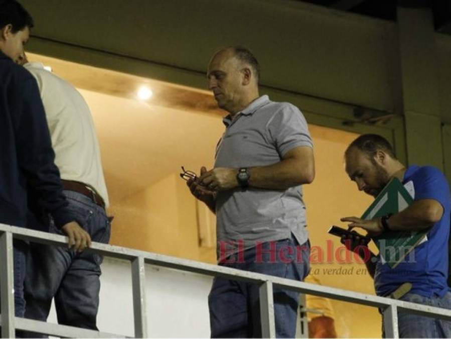 FOTOS: Fabián Coito comienza a buscar a los jugadores para su primera convocatoria con la Bicolor