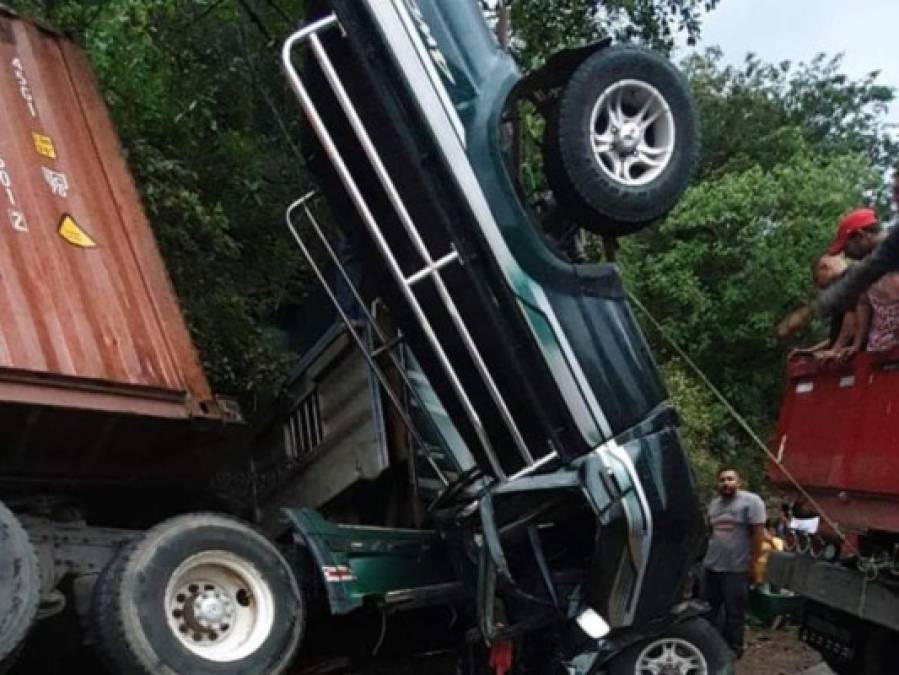FOTOS: Los últimos cinco accidentes que han bañado de sangre la carretera al sur de Honduras
