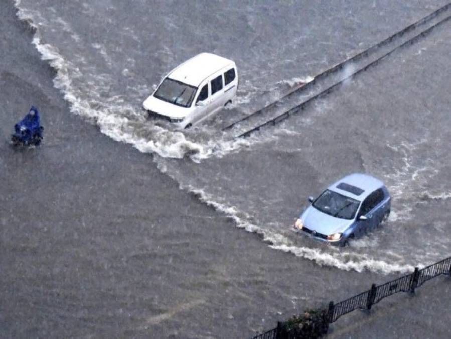 Impactantes imágenes de las inundaciones que dejan 25 muertos en China