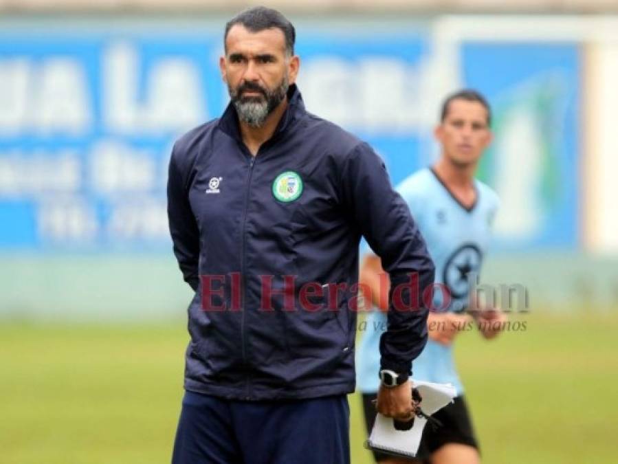 Leyenda en Olimpia y en el fútbol uruguayo, así era Robert Lima (Fotos)