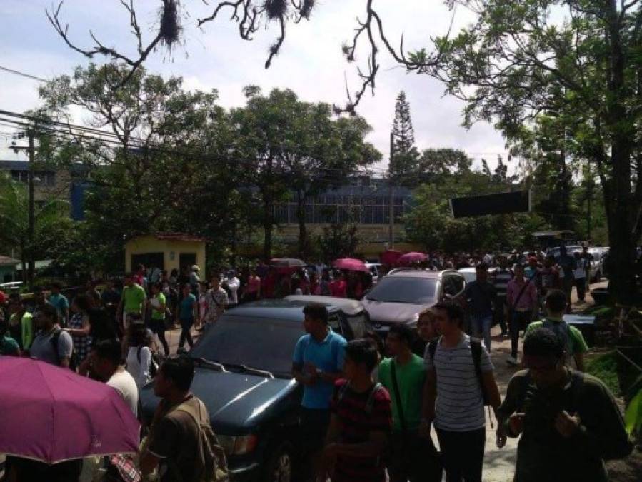 Estudiantes se rebelan contra rectora de la UNAH