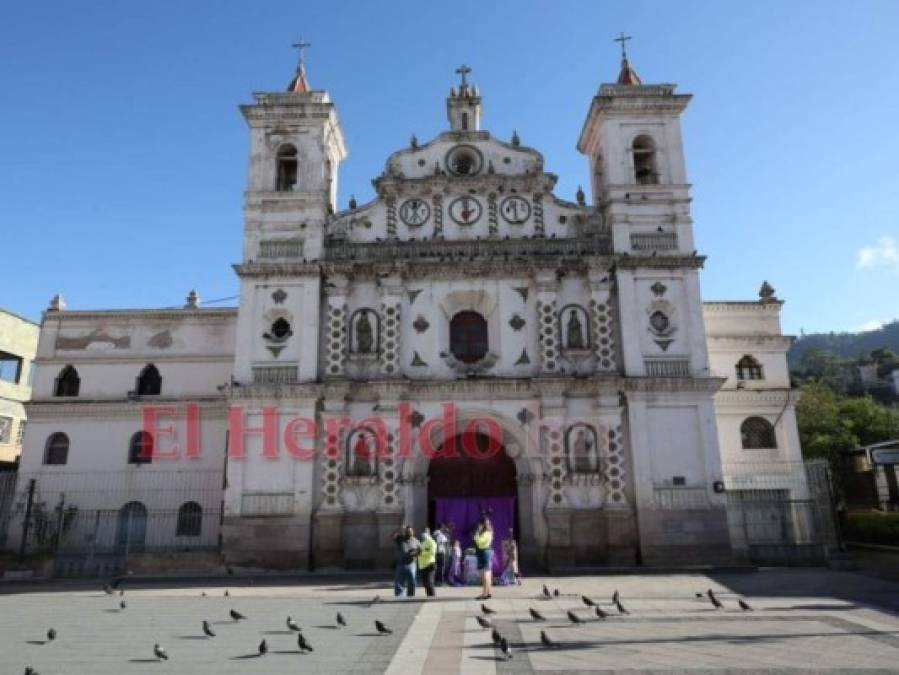 Con plegarias de sanidad y fervor cristiano: Así se desarrolló el vía crucis este Viernes Santo