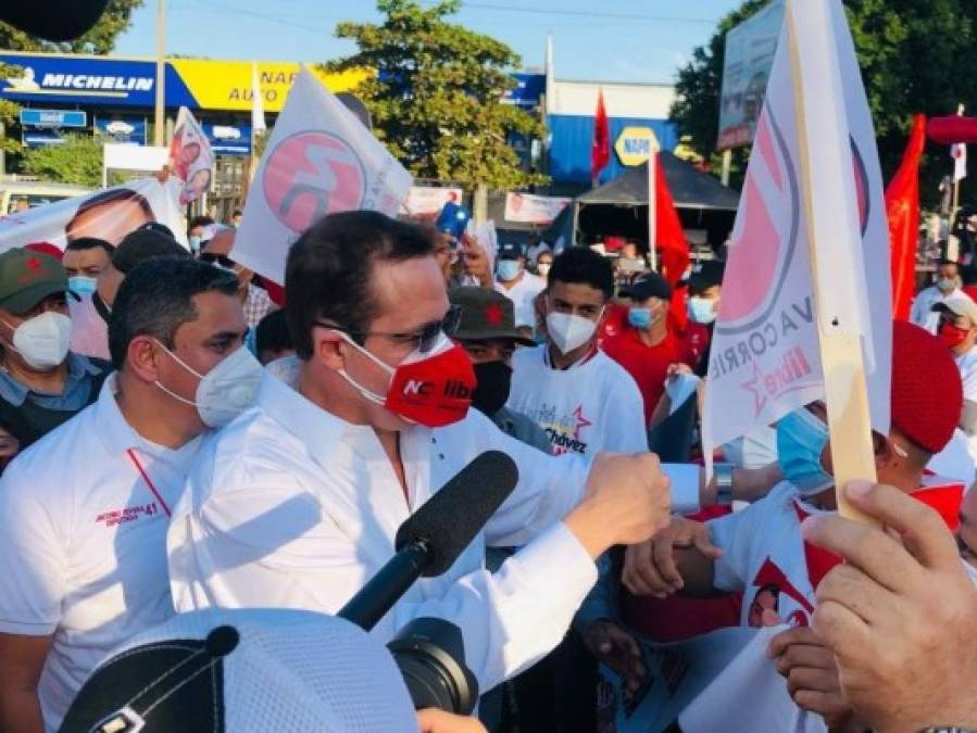 Con aglomeraciones y otros sin mascarilla: así fueron las concentraciones políticas este fin de semana