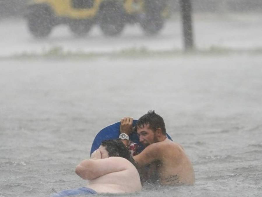 Imágenes impactantes de los destrozos de Sally en Alabama y Florida