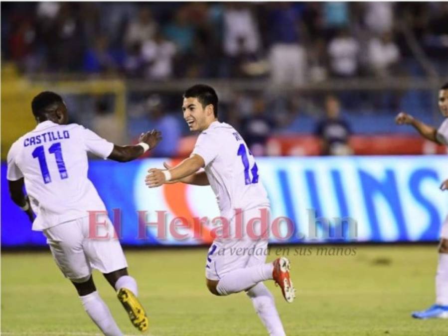 FOTOS: Así celebró Jonathan Rubio el primer gol ante Trinidad y Tobago