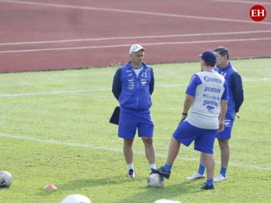 Choco Lozano, Alberth Elis y Jonathan Rubio entrenaron con la Selección de Honduras en el estadio Olímpico