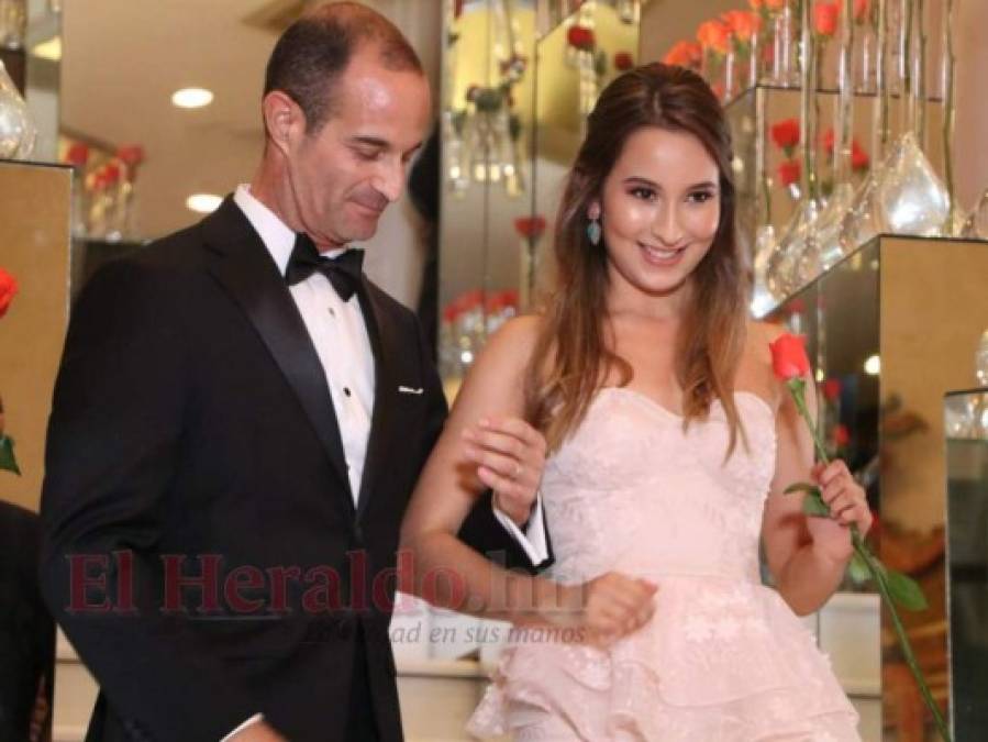 FOTOS: Los rostros más bellos de la temporada Prom 2019