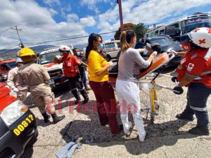 Las imágenes que dejó la triple colisión en el bulevar Suyapa de la capital