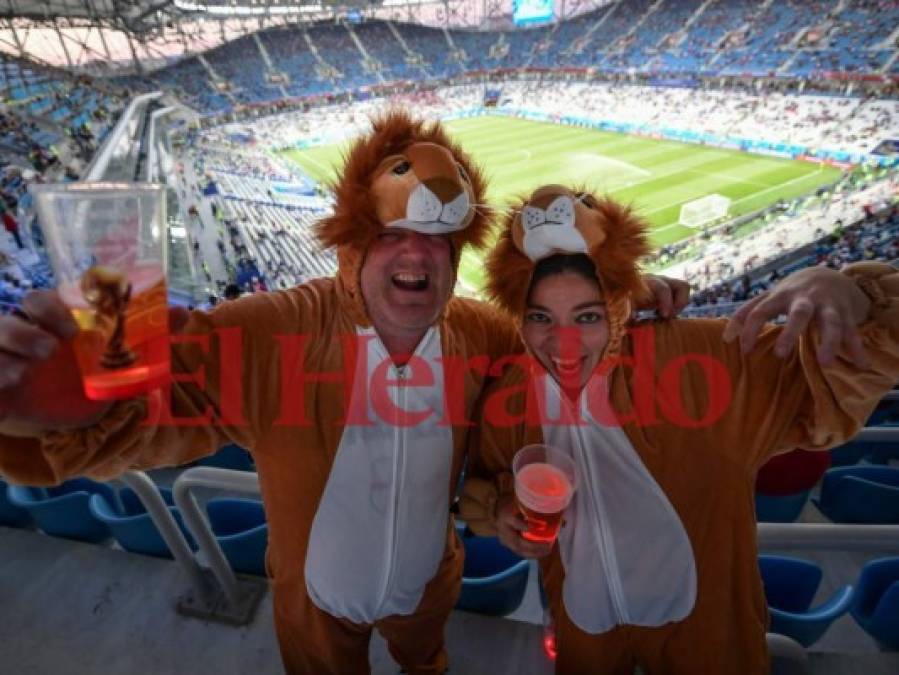 Así se vive la pasión del fútbol ante el encuentro de Inglaterra vs Túnez