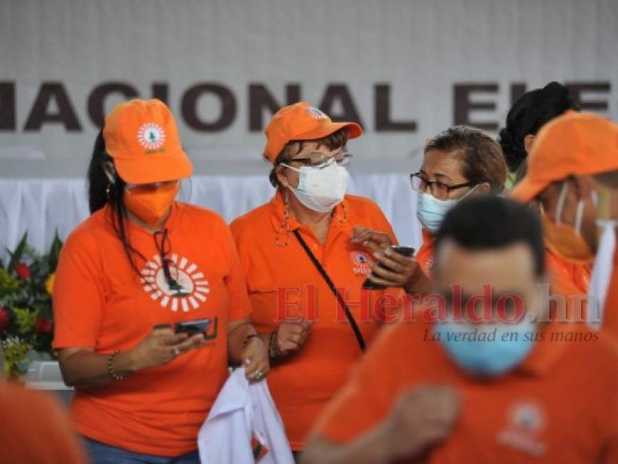 Alianzas azul y verde, aplausos y discursos: lo que se vio en la entrega de planillas al CNE (FOTOS)