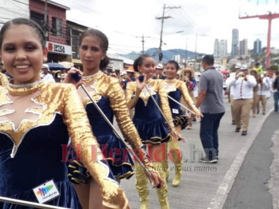 FOTOS: Los cuadros de palillonas que brillaron este 15 de septiembre