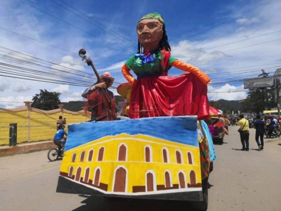 Belleza, arte y colorido en el Festival del choro y el vino lenca en Honduras