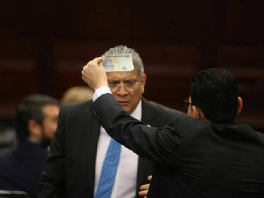 FOTOS: Los momentos más polémicos de los diputados en el Congreso Nacional