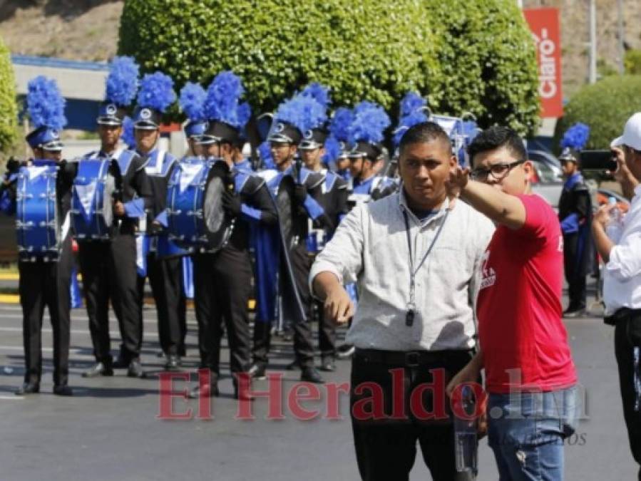 FOTOS: Dinámicas presentaciones de las bandas de guerra en concurso de EL HERALDO