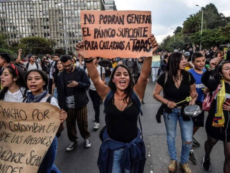 FOTOS: Impactantes imágenes de las tensas protestas en Colombia