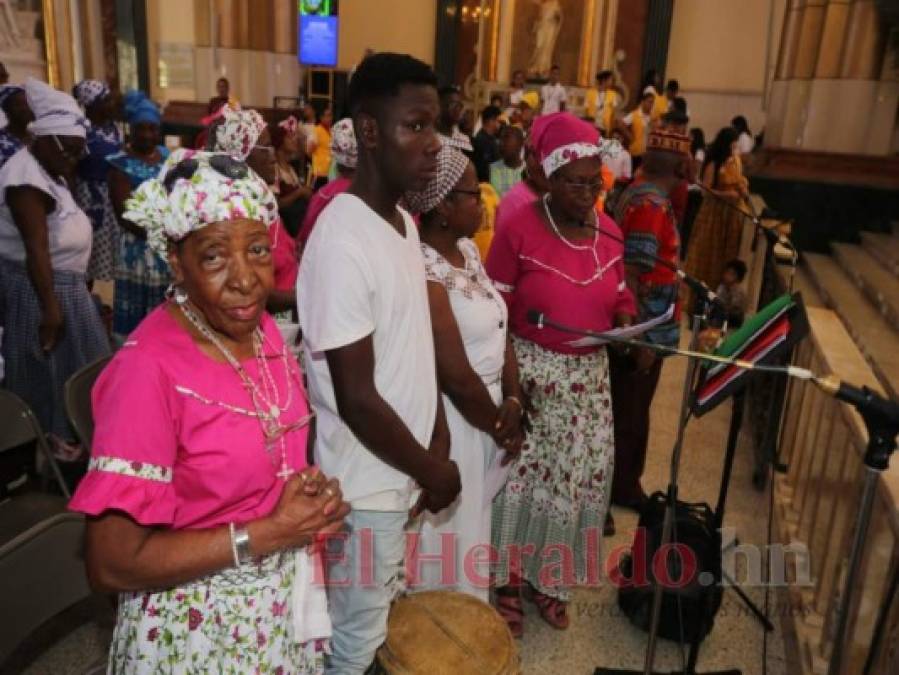 FOTOS: Así rindió honor la Pastoral Garífuna a la Virgen de Suyapa