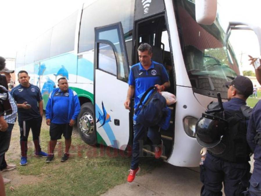 FOTOS: La hermética llegada de Motagua al Carlos Miranda para el clásico