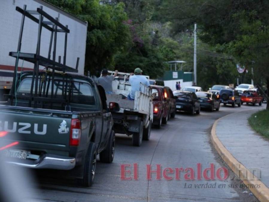 FOTOS: Rotonda en Loarque agudiza caos vial en la salida al sur de la capital